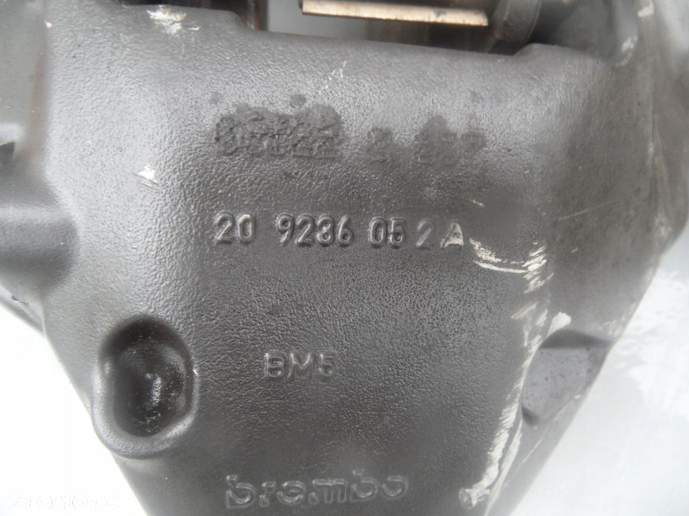 ZACISK HAMULCOWY PRAWY LEWY PRZÓD AUDI Q7 VW TOUAREG PORSCHE CAYENNE - 3