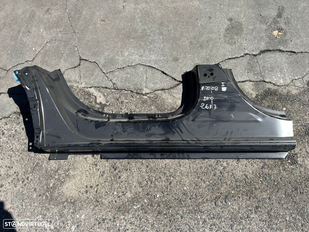 Peugeot 2008 II - PAINEL EMBALADEIRA TRAS DIREITO - Z637 - 1