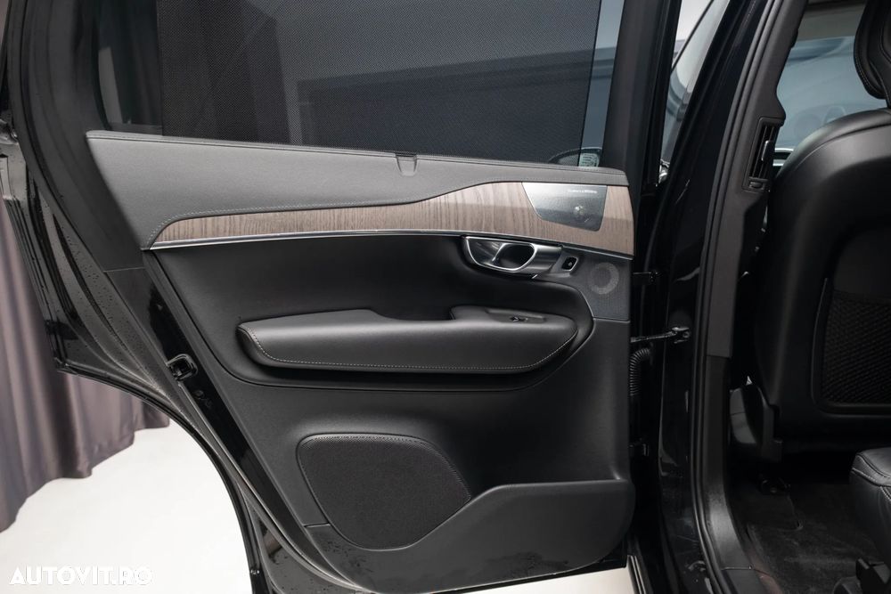 Volvo XC 90 Recharge T8 eAWD Inscription - 28
