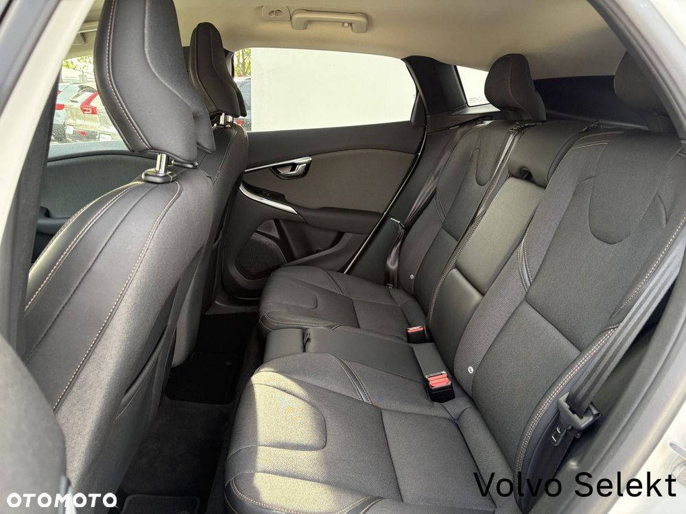 Volvo V40 - 22