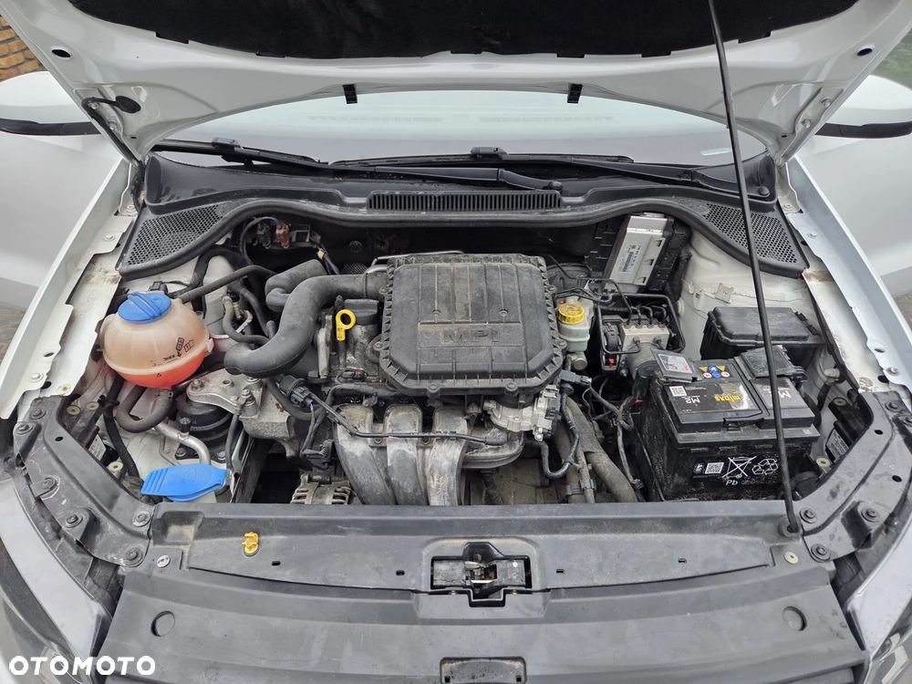 Volkswagen Polo - 10