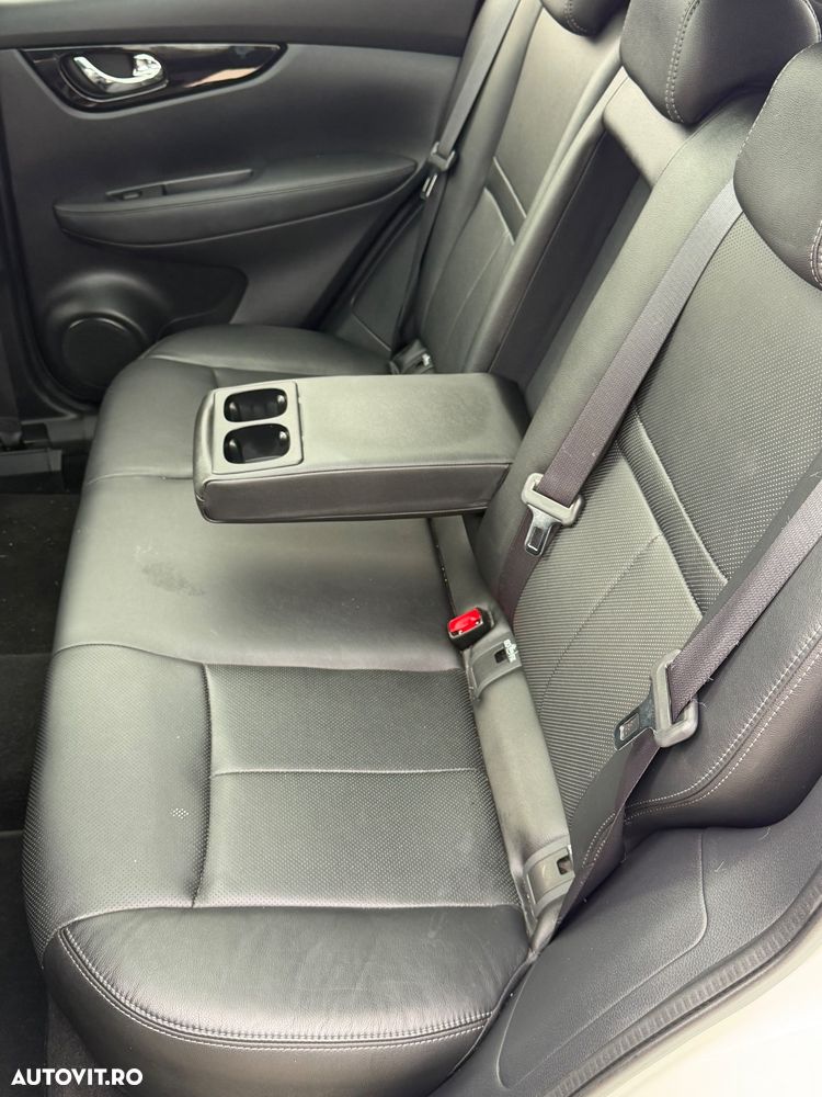 Nissan Qashqai 1.6 DCI 4 x 4 DPF Start/Stop tekna - 10