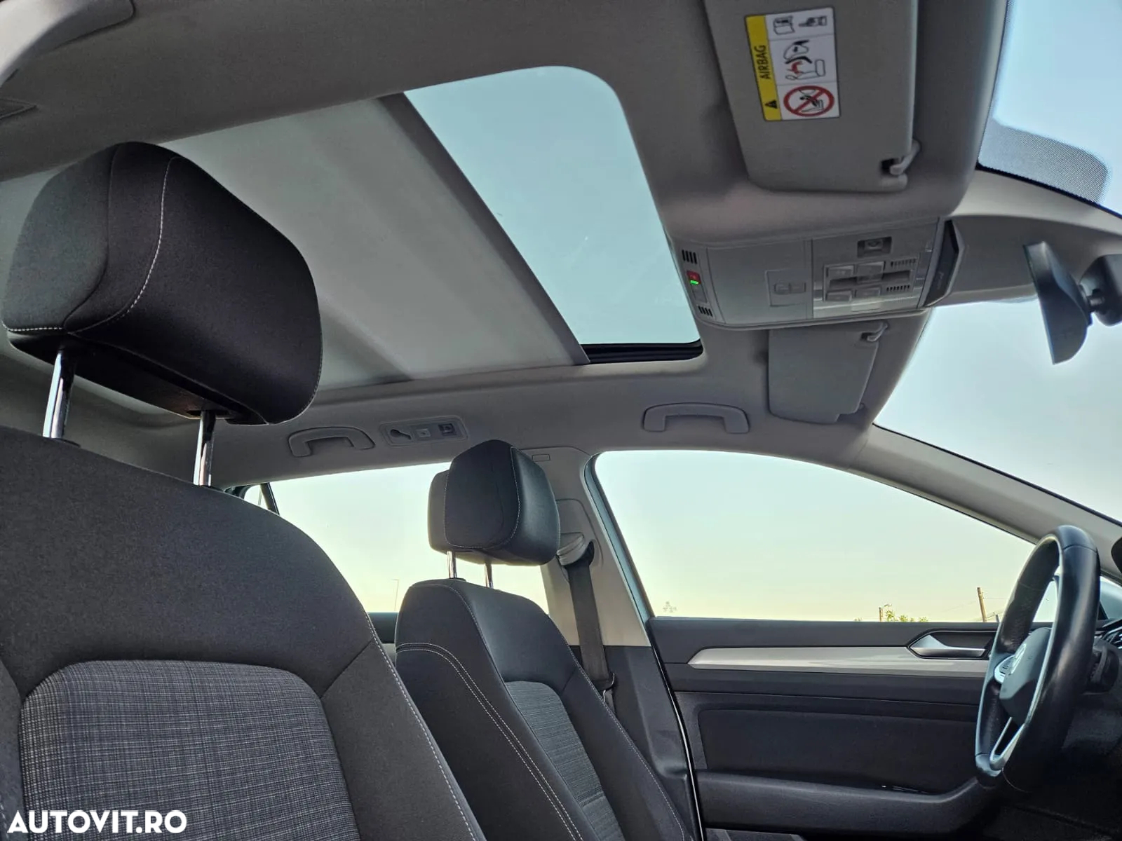 Volkswagen Passat Variant 2.0 TDI DSG Comfortline - 9
