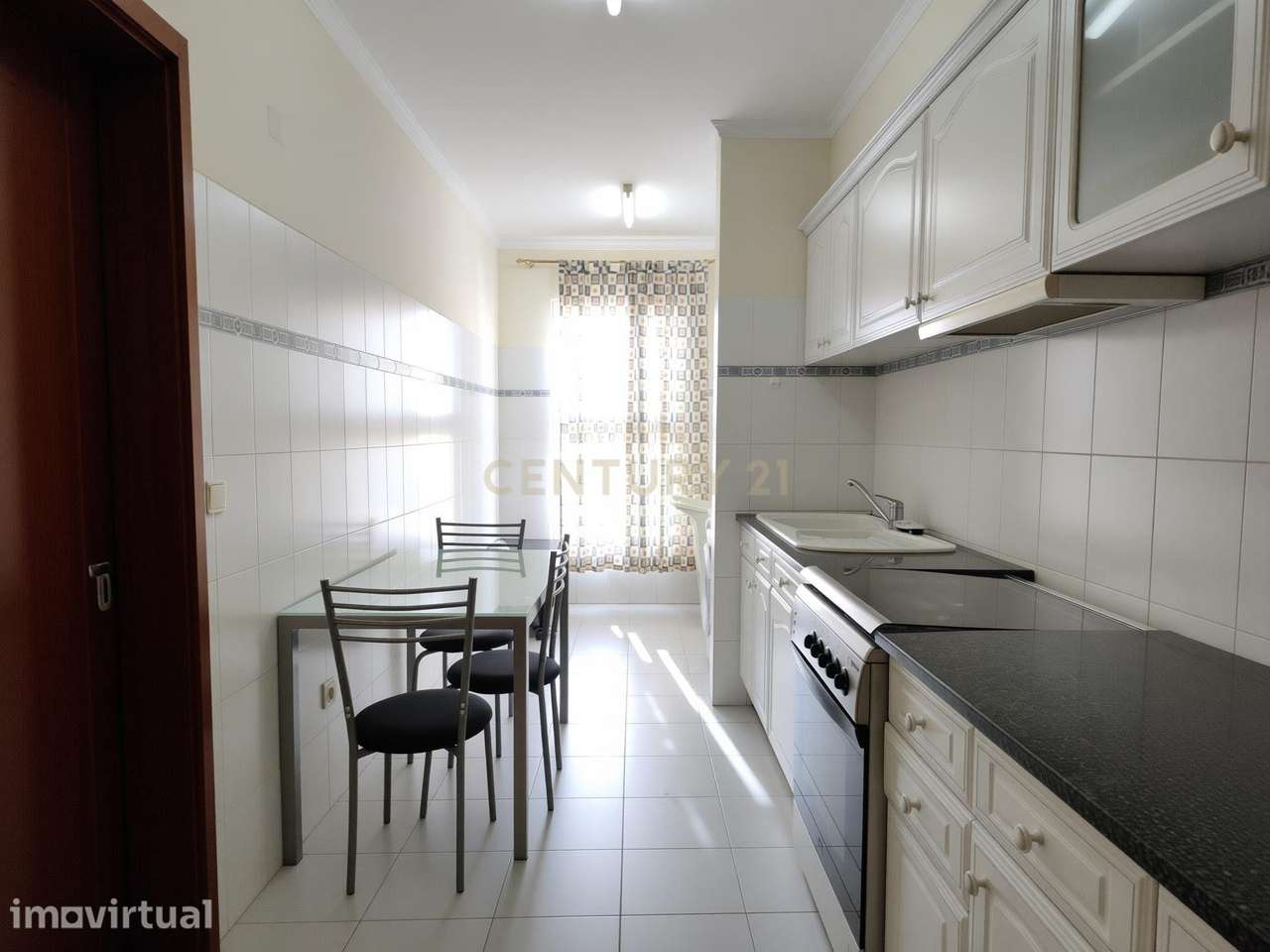 Apartamento T2 com Vista Mar e Excelente Exposição Solar - Grande imagem: 4/11