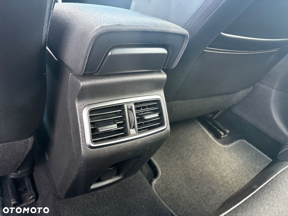 Renault Megane ENERGY dCi 110 INTENS - 23