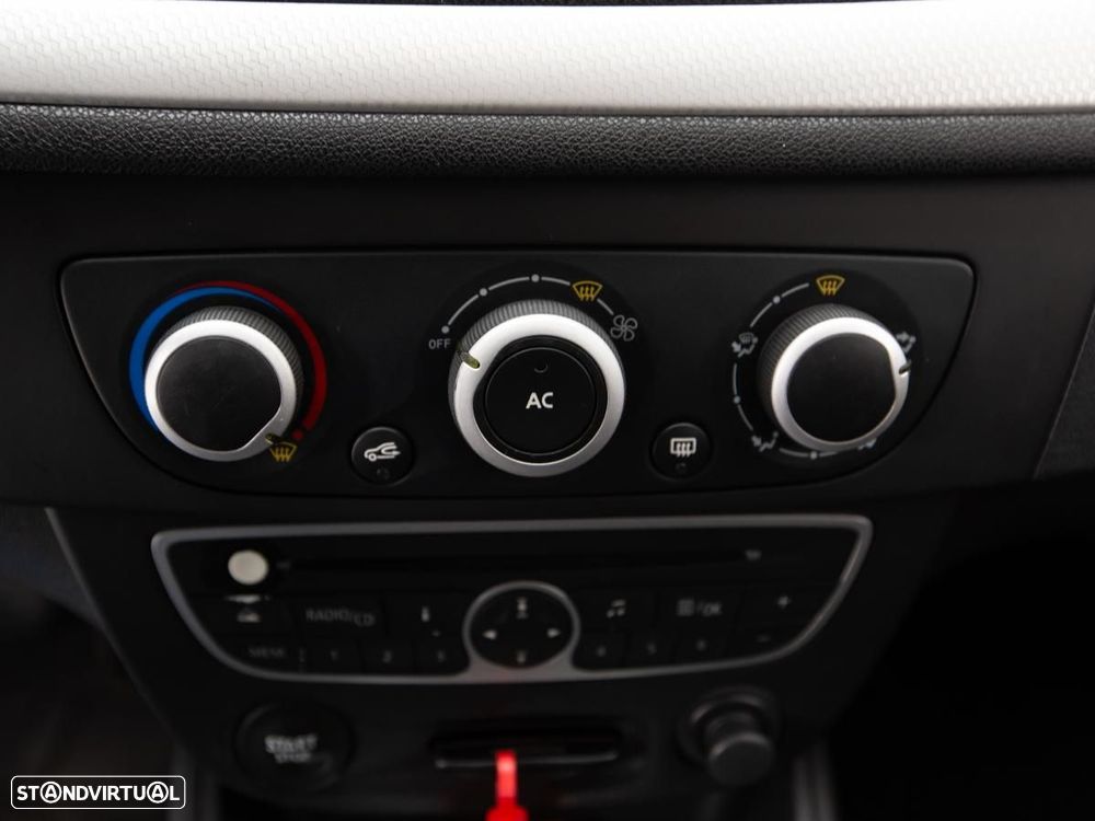 Renault Mégane Sport Tourer - 15