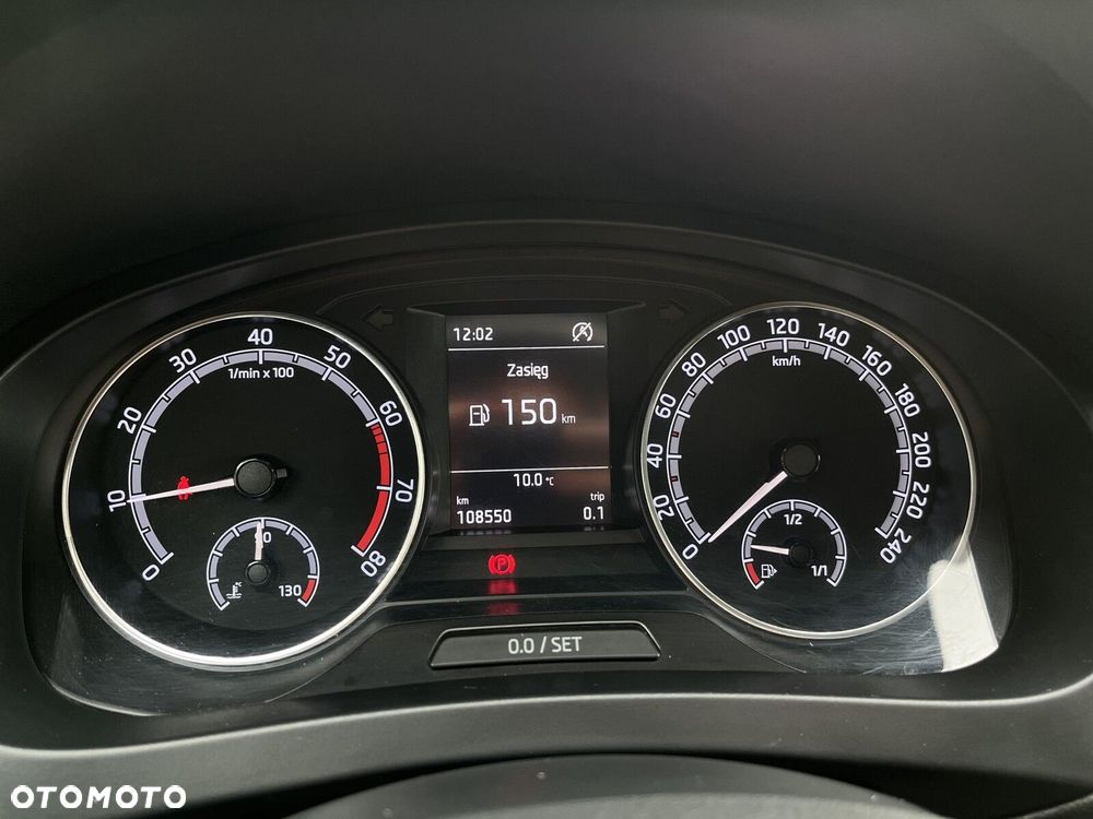 Skoda RAPID 1.0 TSI Ambition - 17