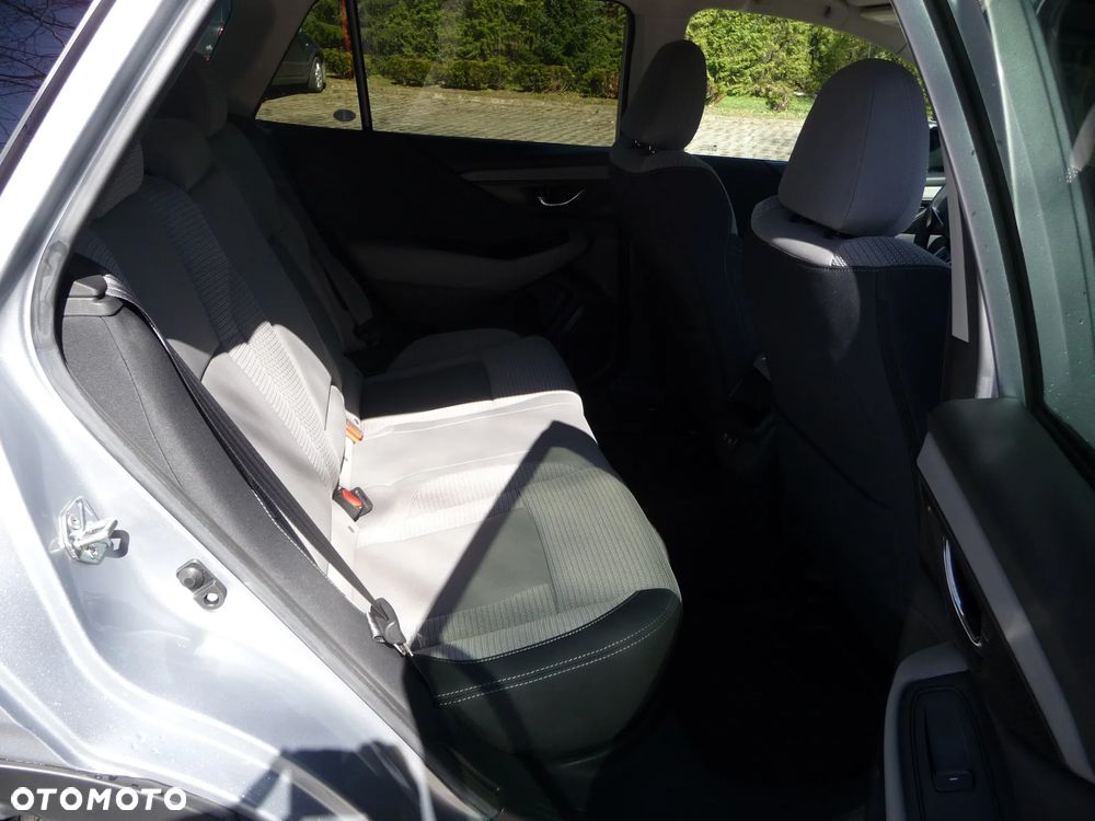 Subaru Outback - 12