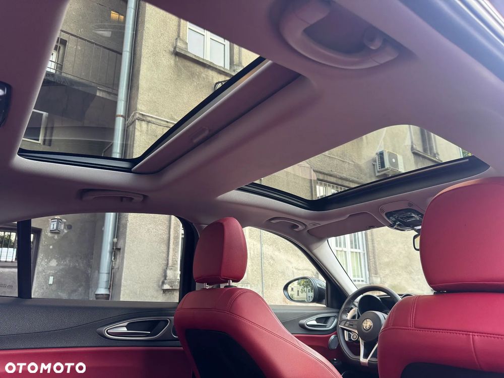 Alfa Romeo Giulia 2.0 Turbo Super - 40