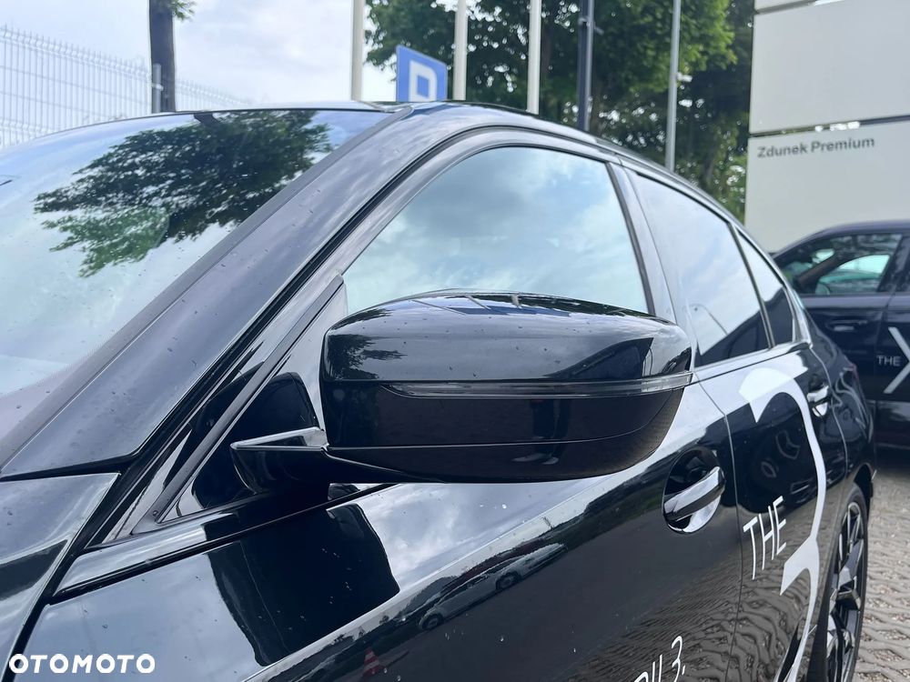 BMW Seria 3 320d xDrive mHEV - 34