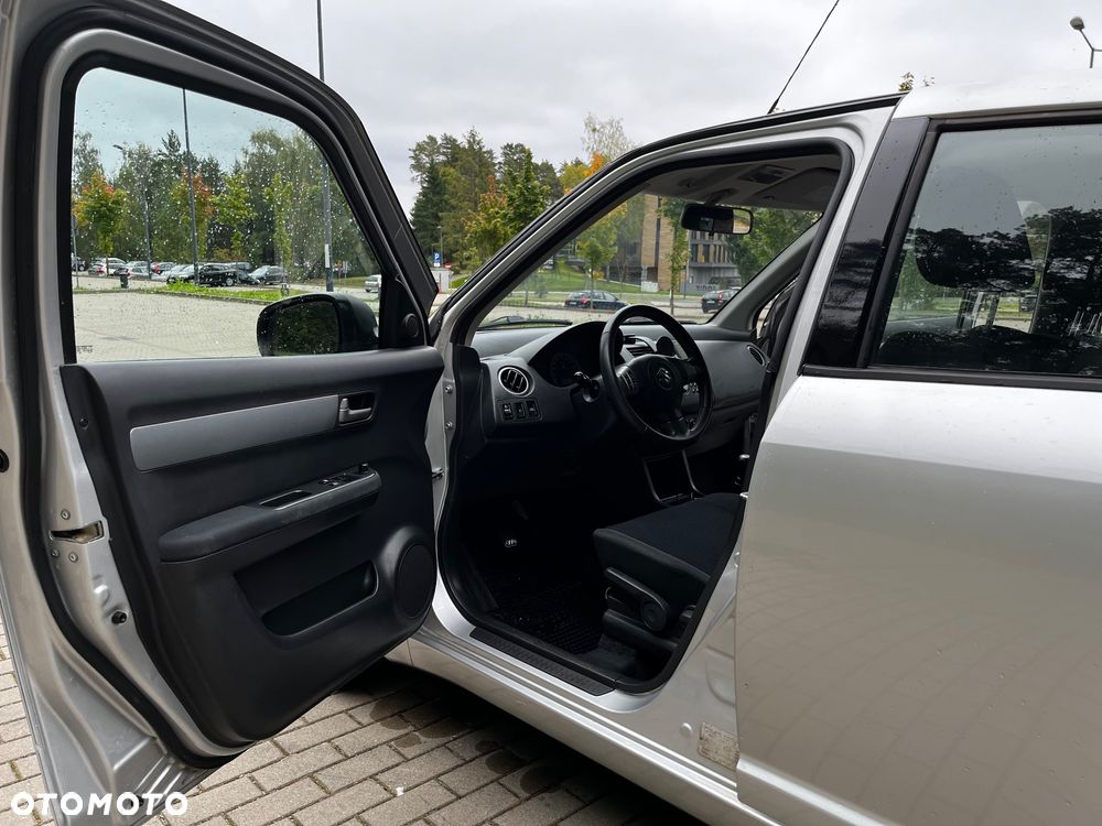 Suzuki Swift - 7