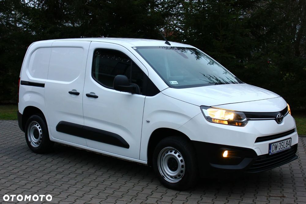 Toyota PROACE CITY BLASZAK 2 OSOBOWY 1.5 D-4D 100KM PEWNE AUTO FV23% - 18