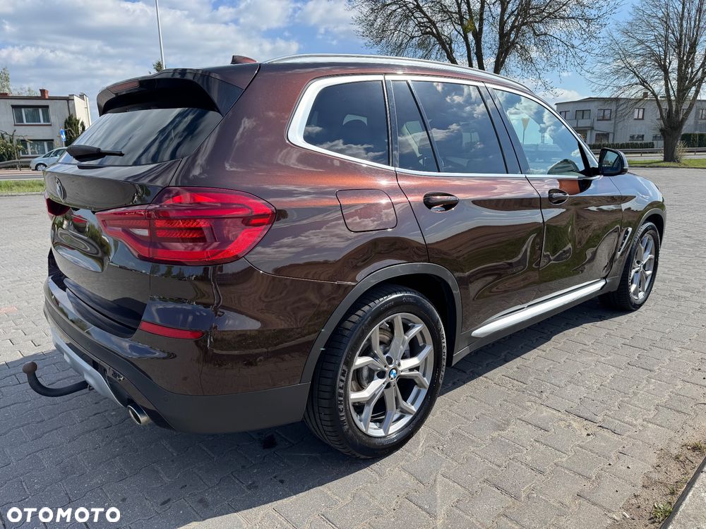 BMW X3 sDrive18d xLine - 26