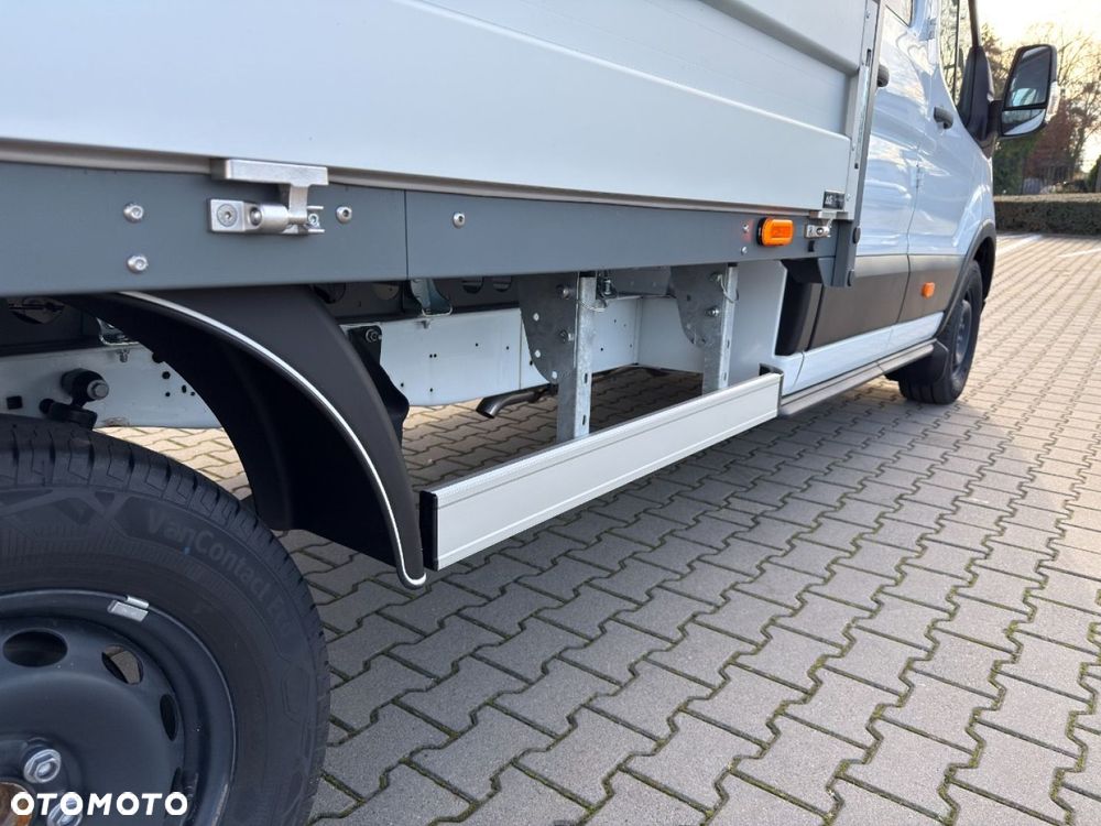 Ford Transit - 29