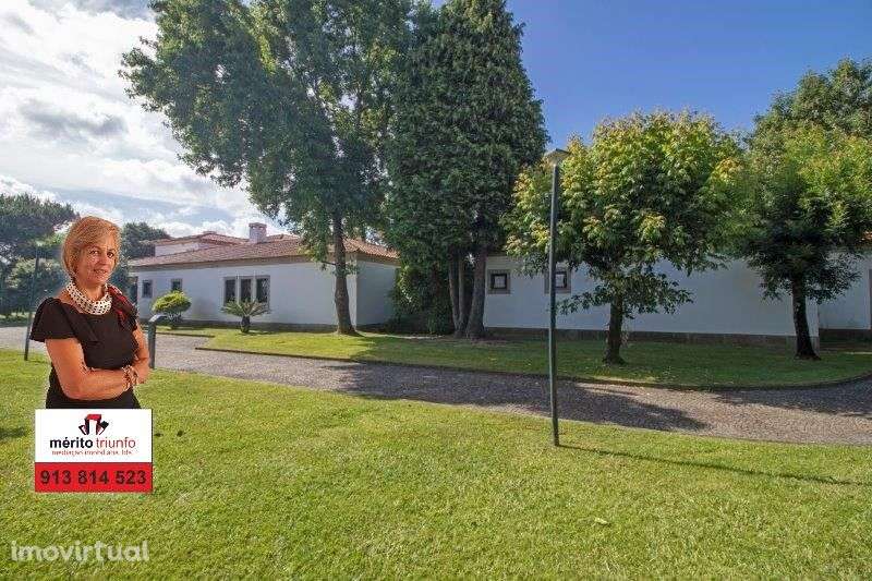 Moradia de Luxo com Tipologia T5 na Vila das Aves - Grande imagem: 3/49