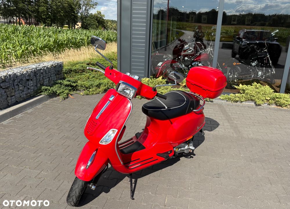 Piaggio Vespa - 16
