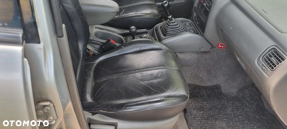 Suzuki Vitara - 13