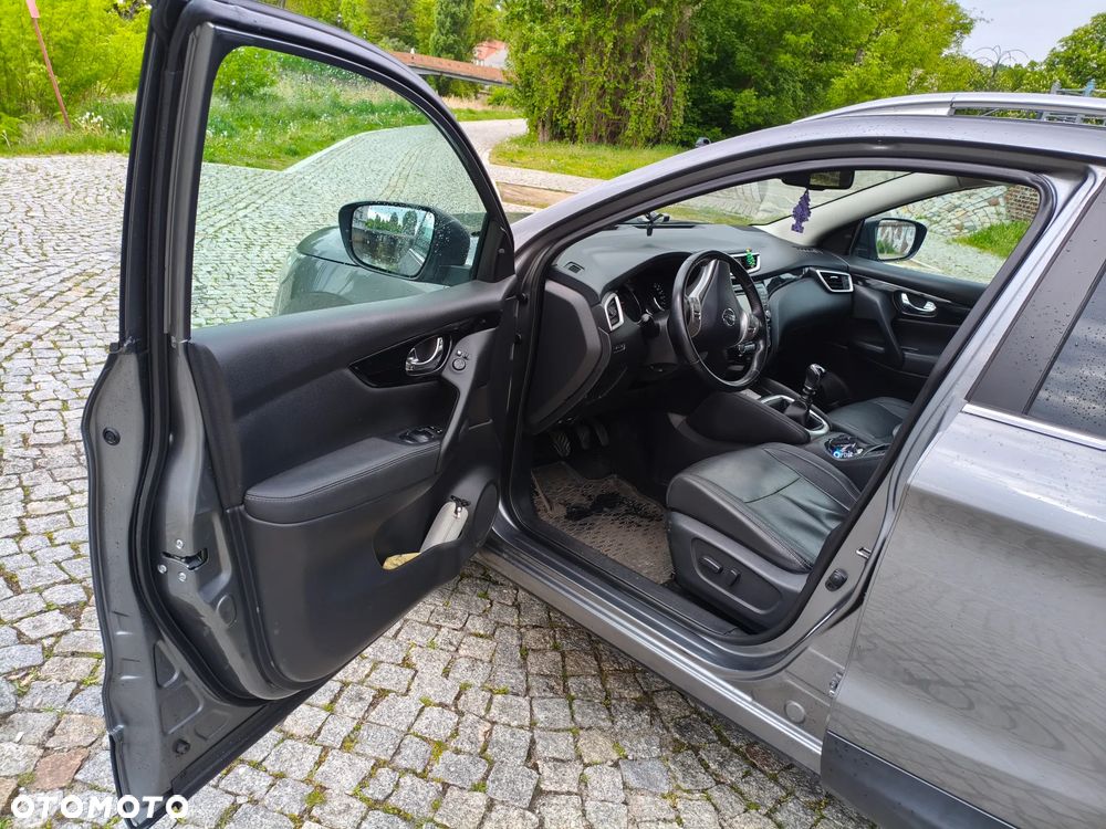 Nissan Qashqai 1.5 dCi Tekna - 12