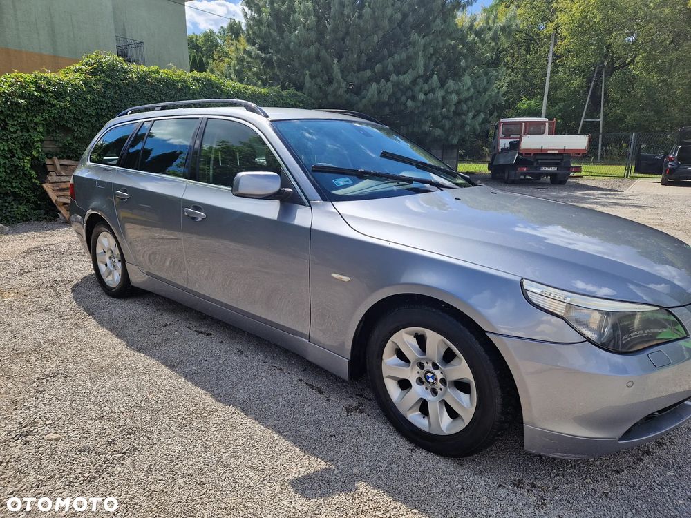 BMW Seria 5 525d - 2