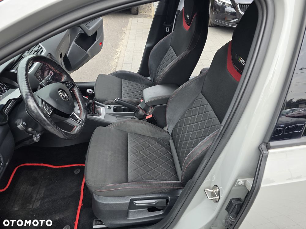 Skoda Octavia 2.0 TSI RS 230 - 13