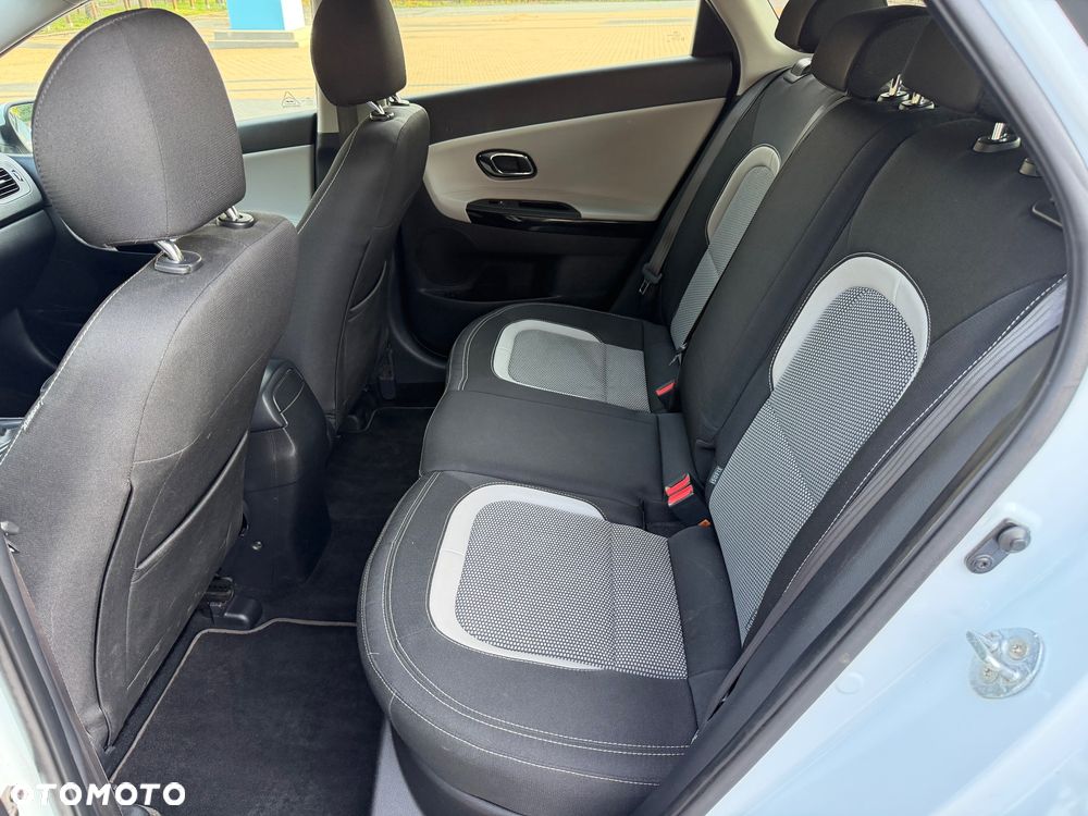 Kia Ceed - 30