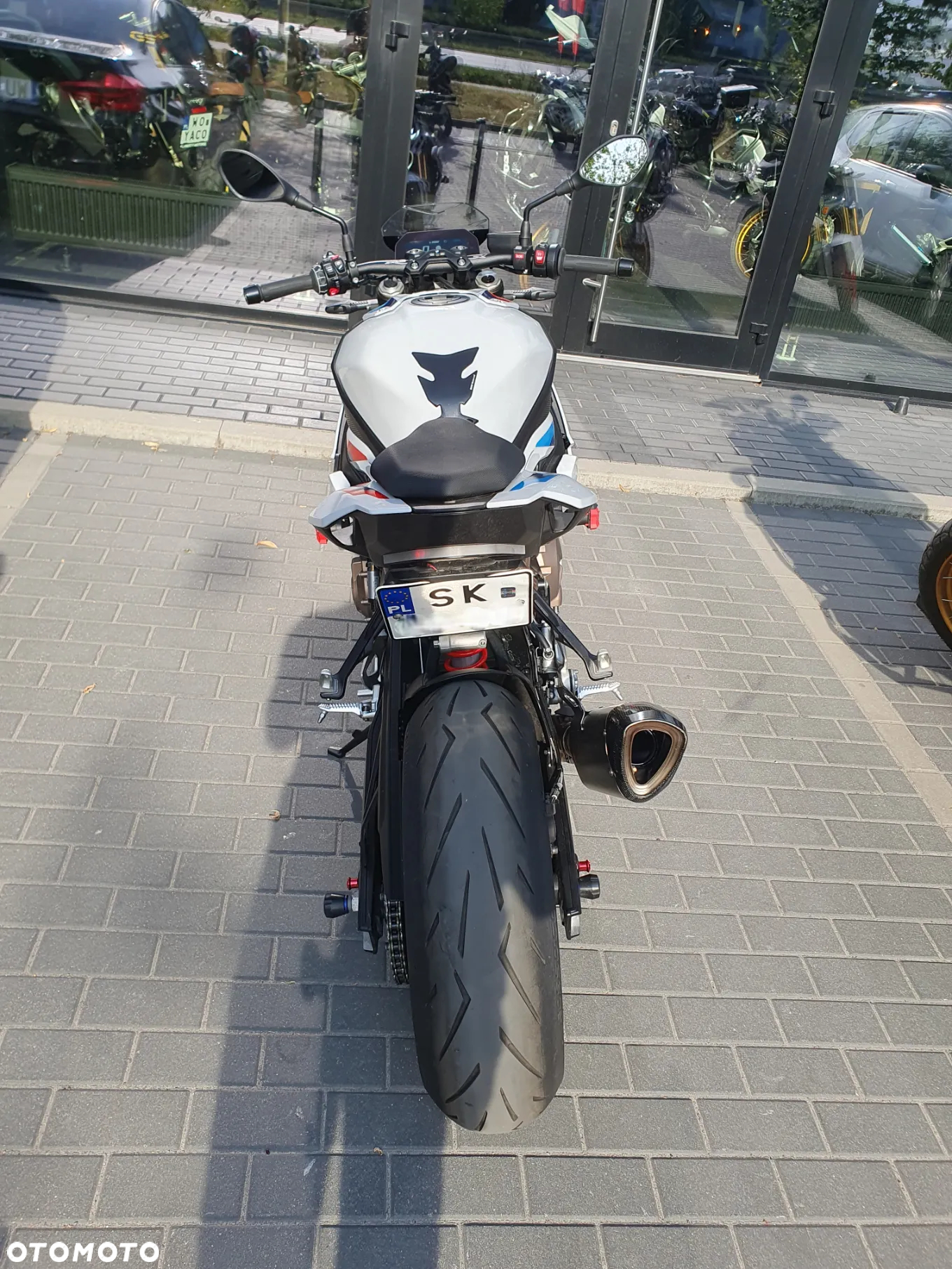 BMW S - 4