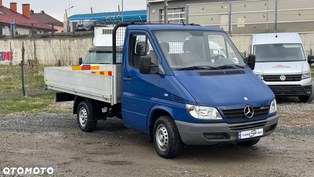 Mercedes-Benz Sprinter - 2
