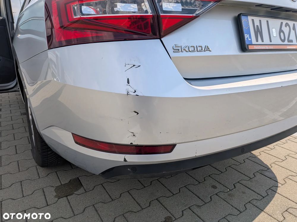Skoda Superb 2.0 TDI Ambition DSG - 12