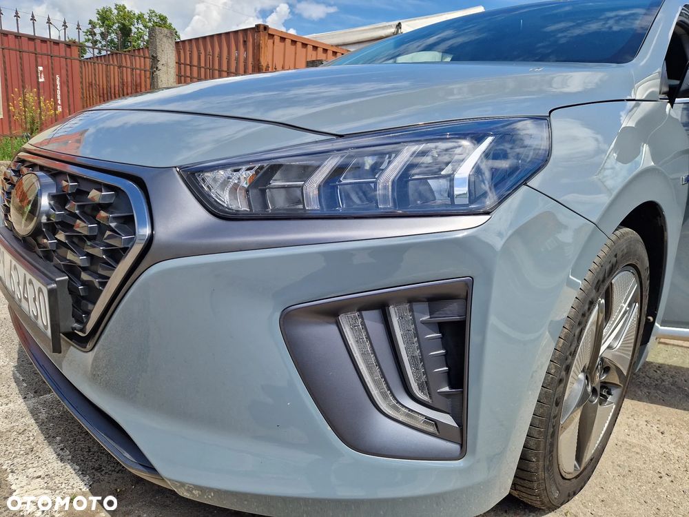 Hyundai IONIQ Hybrid Premium - 16