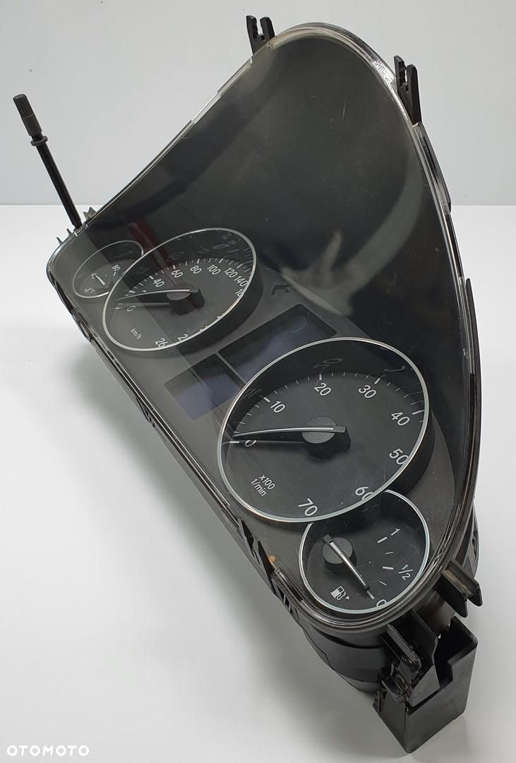 LICZNIK ZEGARY MERCEDES W203 2.5 V6 EUROPA 2035404448 - 2