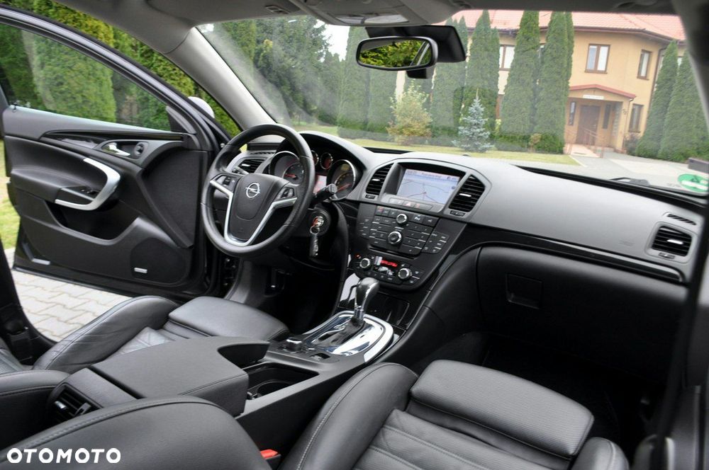 Opel Insignia - 25