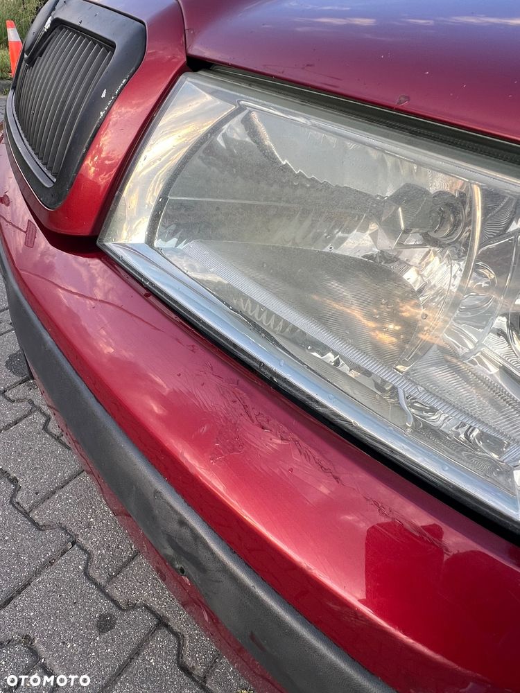 Skoda Octavia 1.6 Tour - 12