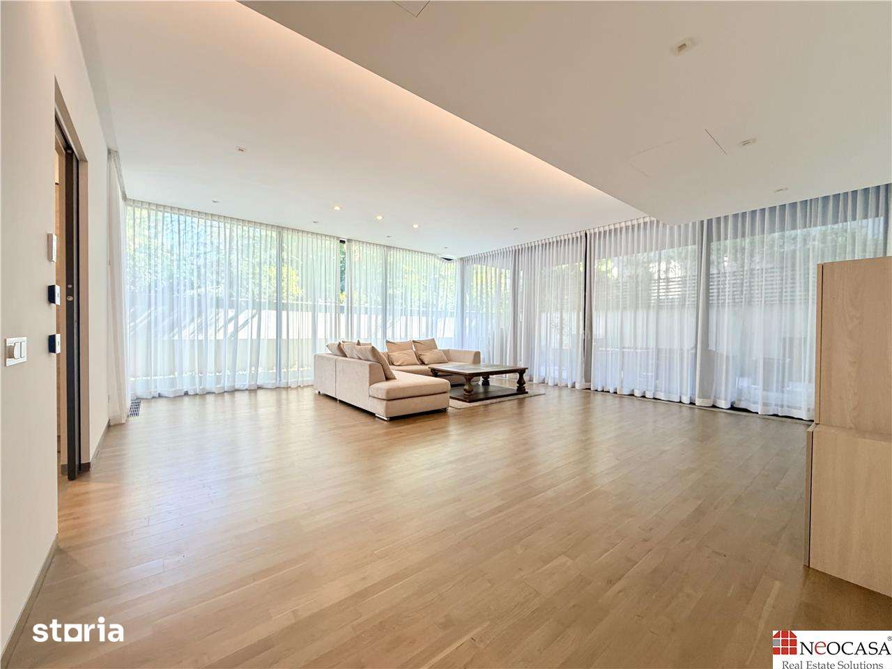 EXCLUSIV | 4 Camere | 3 bai | 2 Locuri de Parcare |Terasa Perimetrala — fotografia 1