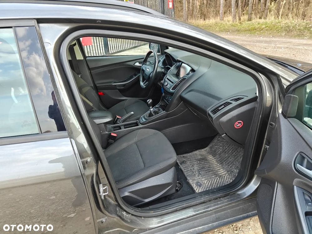Ford Focus SW 1.5 TDCi SYNC Edition - 10