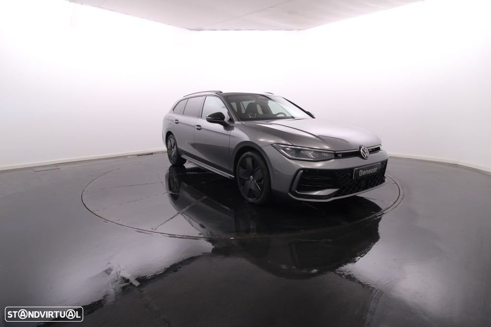 VW Passat Variant 1.5 TSI eHybrid R-Line DSG - 11