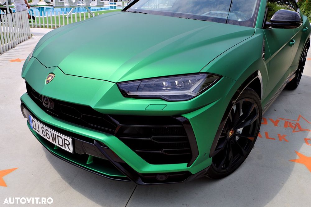 Lamborghini URUS - 7