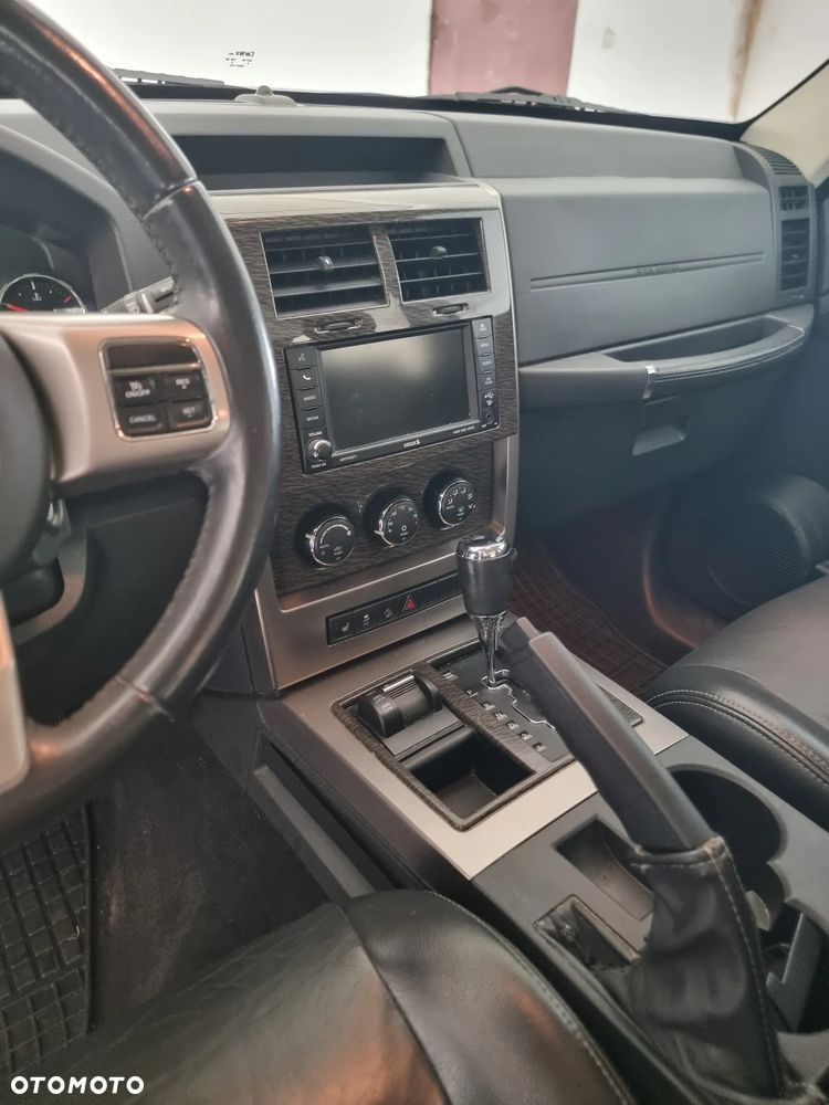 Jeep Liberty - 18