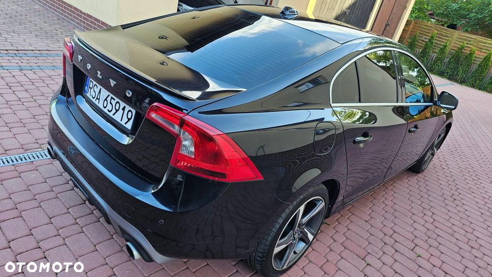 Volvo S60 T3 R-Design Summum - 20