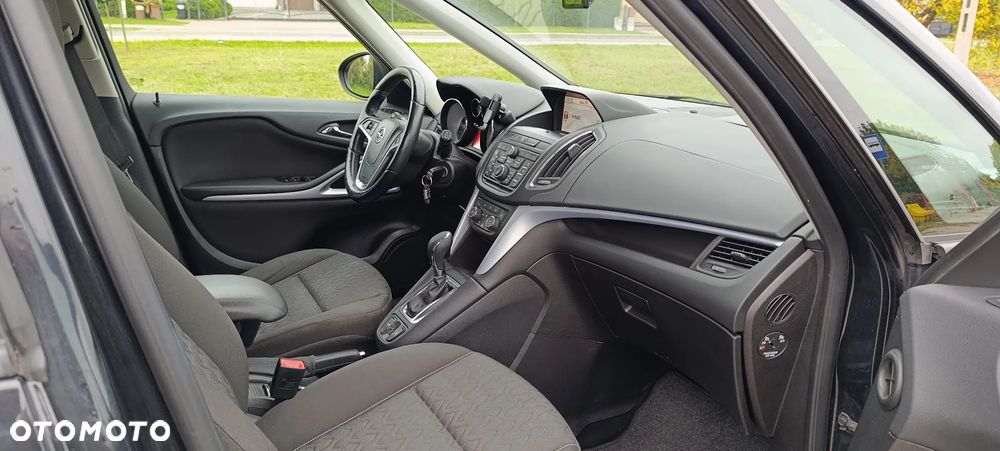 Opel Zafira - 16