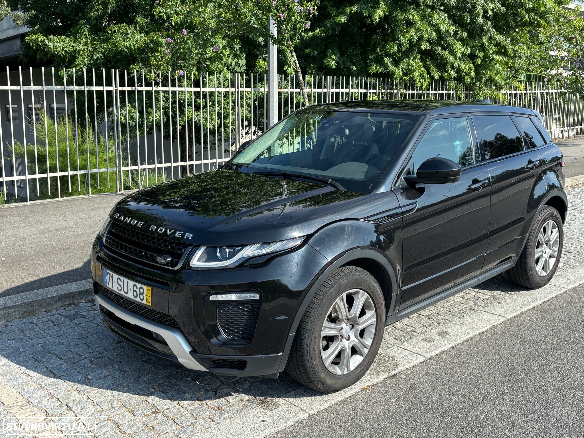 Land Rover Range Rover Evoque 2.0 eD4 SE Dynamic - 1