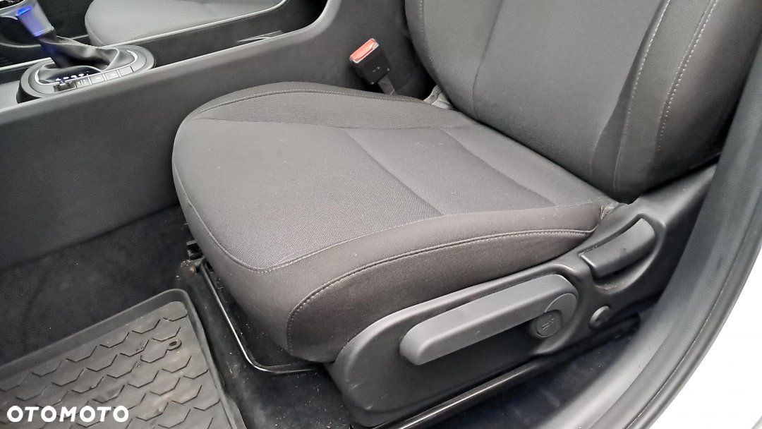 Hyundai Kona - 13