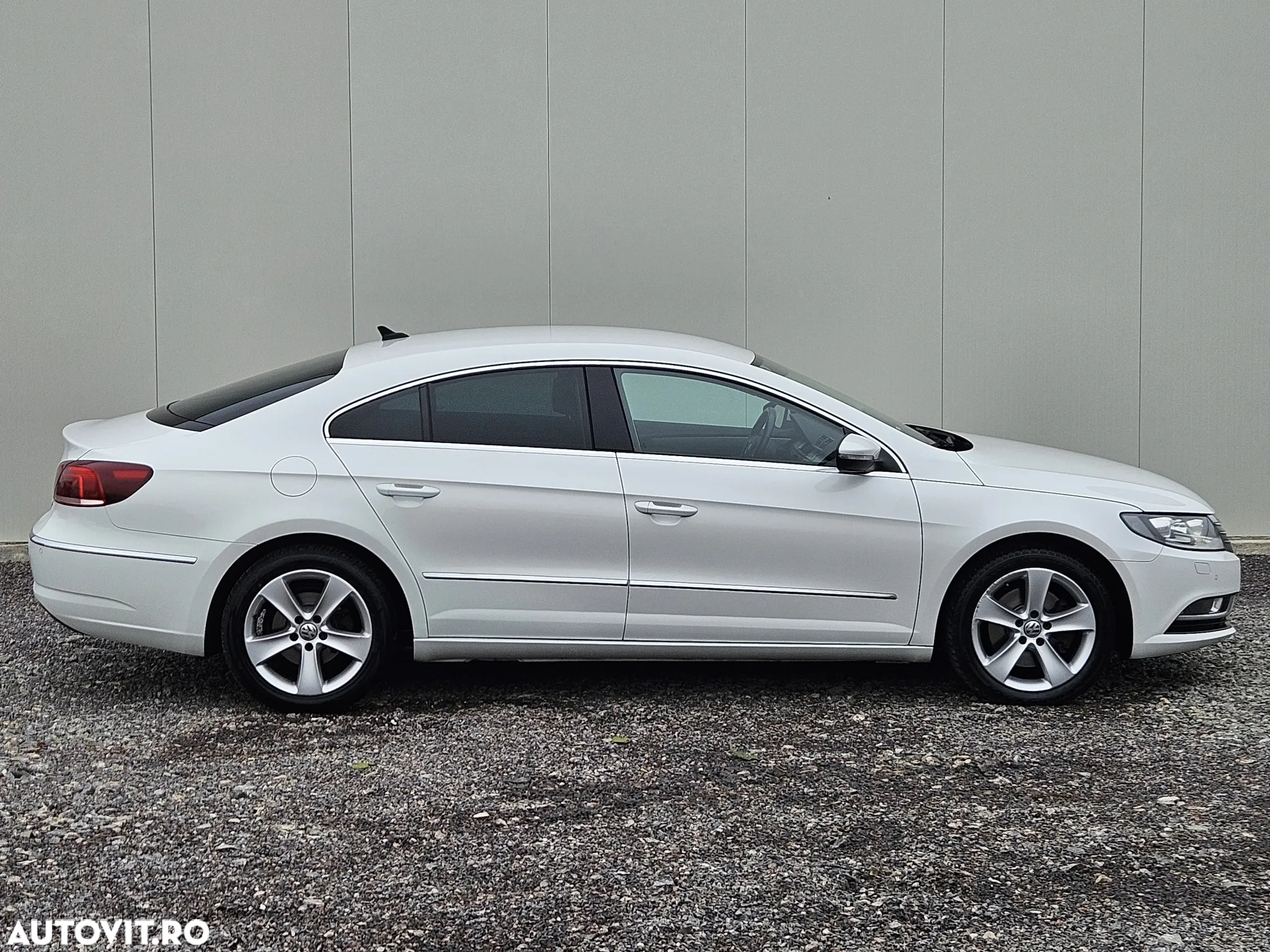 Volkswagen Passat CC 2.0 TDI BMT - 29