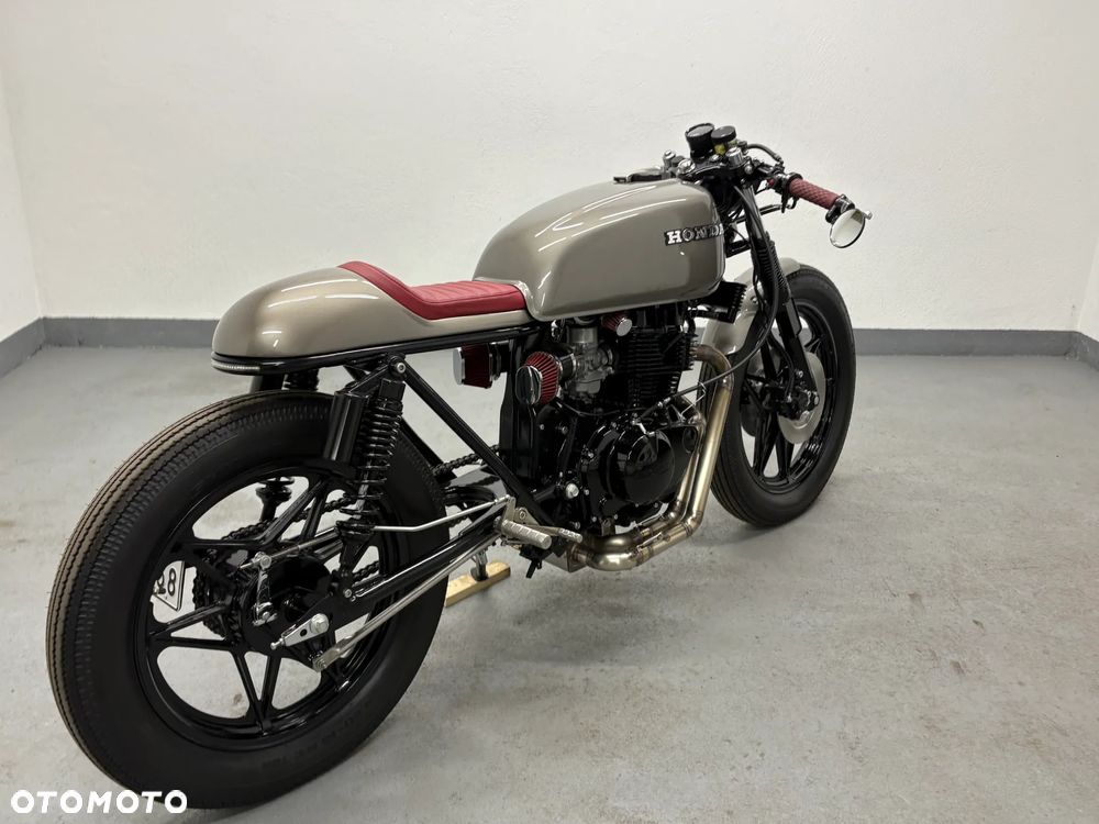 Honda CB - 2