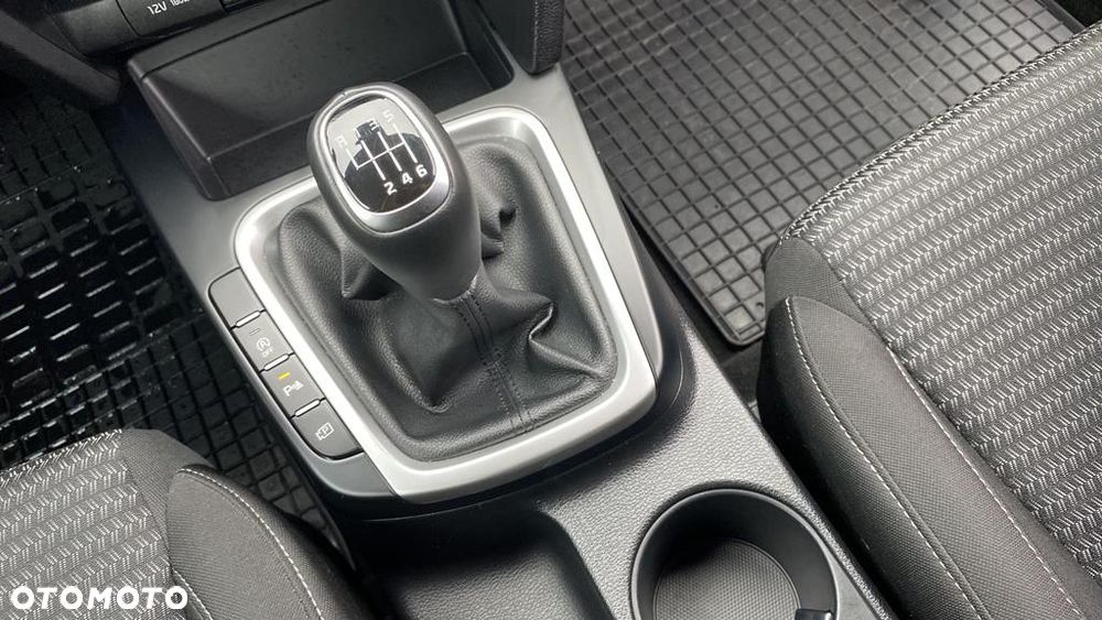 Kia Ceed 1.5 T-GDI M - 11