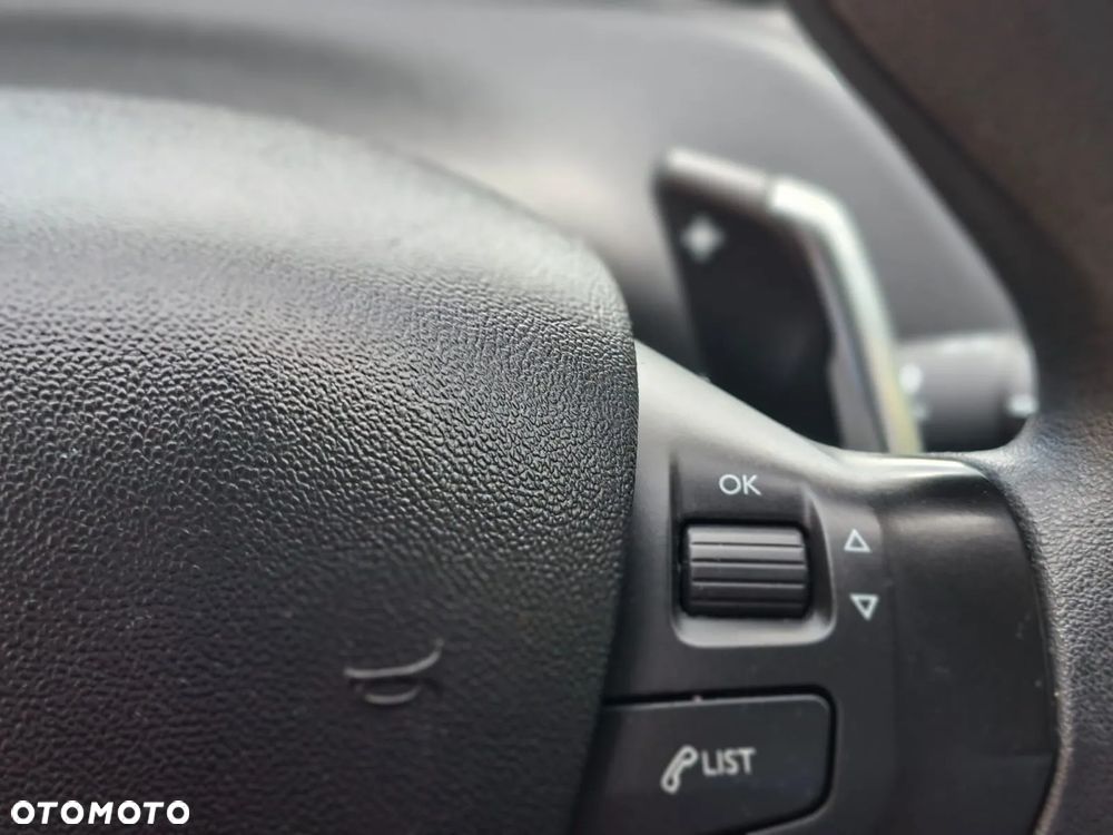 Peugeot 208 1.2 VTi Active ETG5 - 25