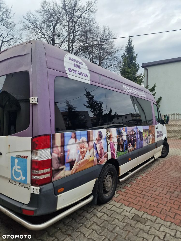Mercedes-Benz Sprinter - 5