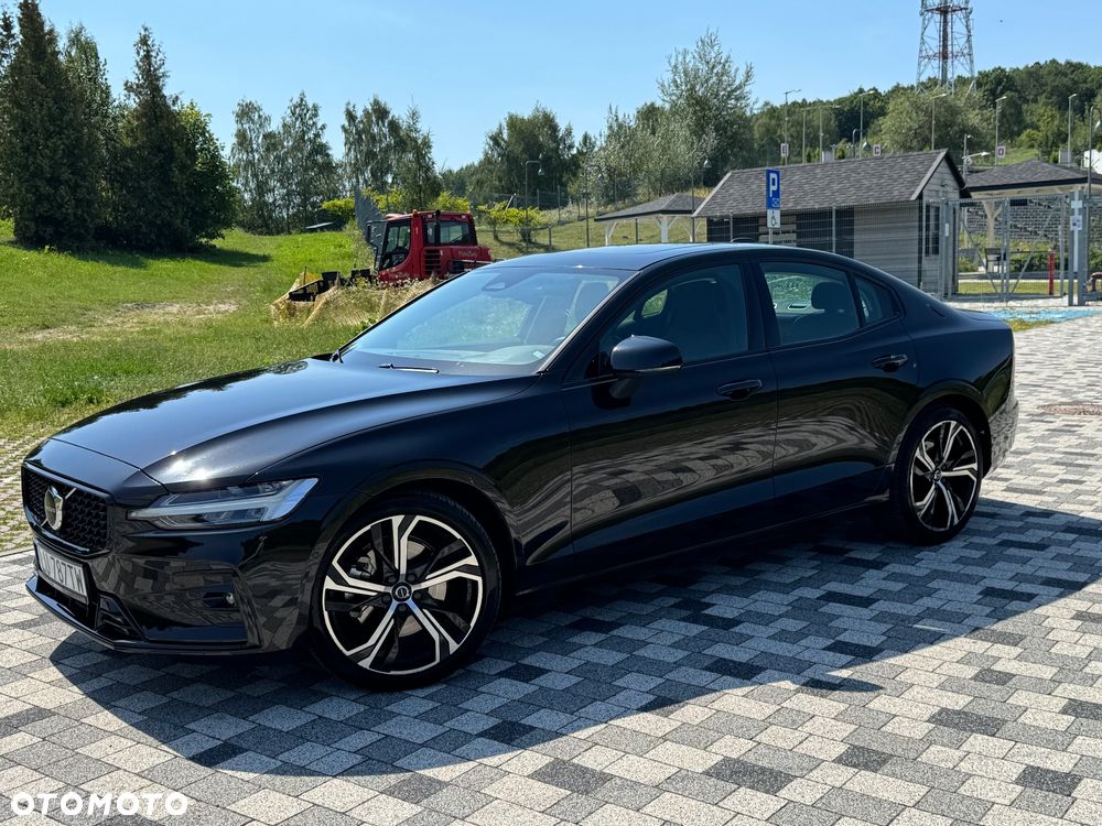 Volvo S60 B5 B AWD Ultimate Dark - 2