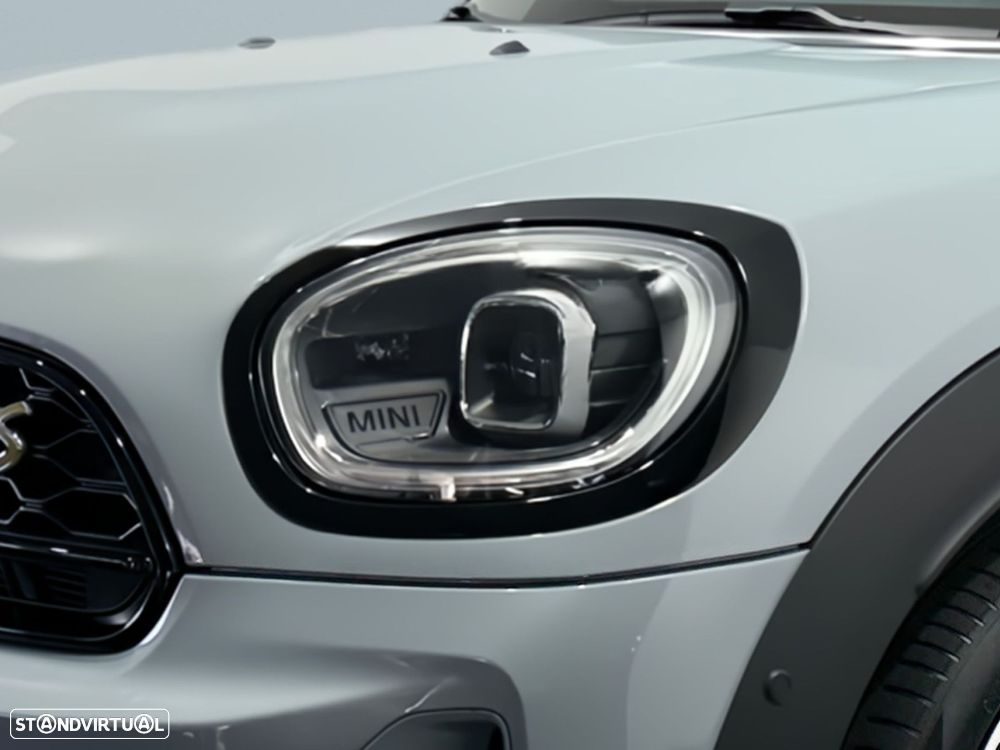 MINI Countryman Cooper SE Premium P. Untamed Edition Auto - 2