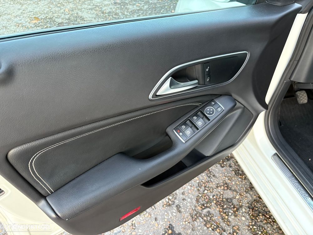 Mercedes-Benz CLA 180 d BlueEFFICIENCY Edition - 12