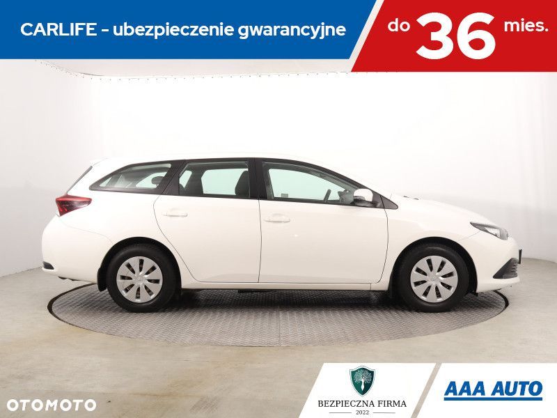 Toyota Auris - 8